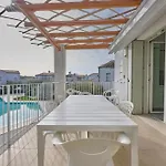 Les Maisons شقة