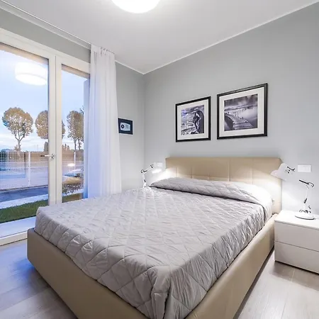 Apartment Les Maisons